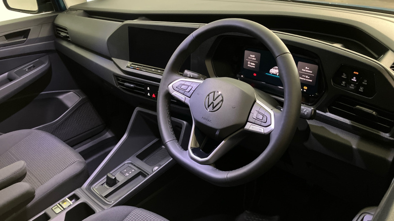 Volkswagen Caddy Cargo C20 Diesel 2.0 TDI 122PS Commerce Pro Van DSG [Tech Pack]